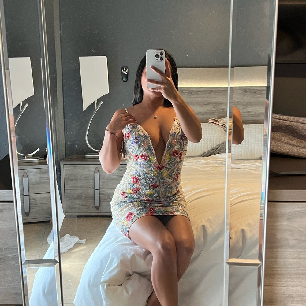 Short dress